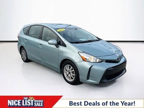 Used 2015 Toyota Prius V Five image 1