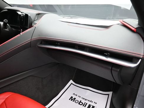 Used 2024 Chevrolet Corvette Stingray Preferred Conv w/ Z51 Performance Package RWD image 31