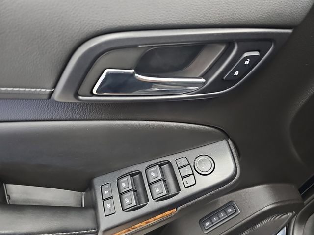 Used 2017 Chevrolet Suburban Premier AWD/4WD image 11
