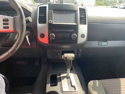 Used 2019 Nissan Frontier SV RWD image 15