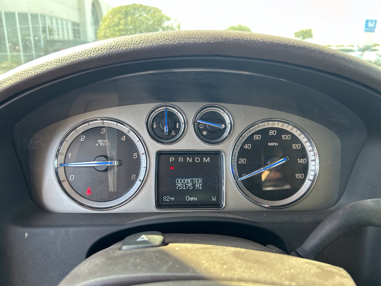 Used 2014 Cadillac Escalade ESV Premium AWD/4WD image 9