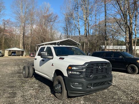 Used 2026 RAM 3500 Tradesman image 3