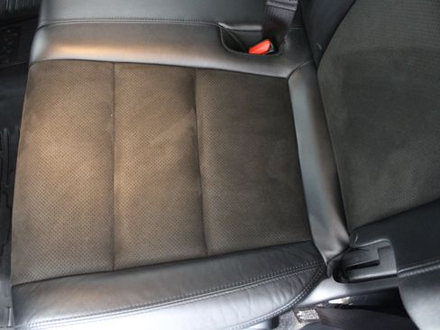 Used 2019 Jeep Grand Cherokee Altitude AWD/4WD image 17