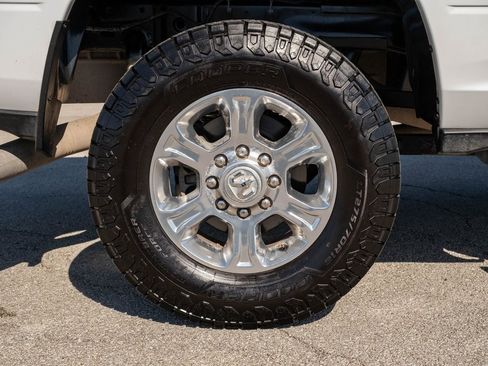 Used 2024 RAM 2500 Big Horn image 9