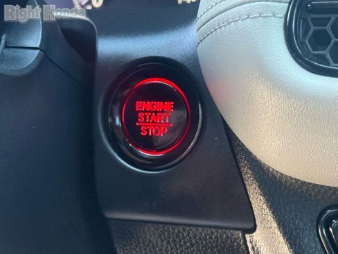 Used 2024 Honda HR-V LX image 27