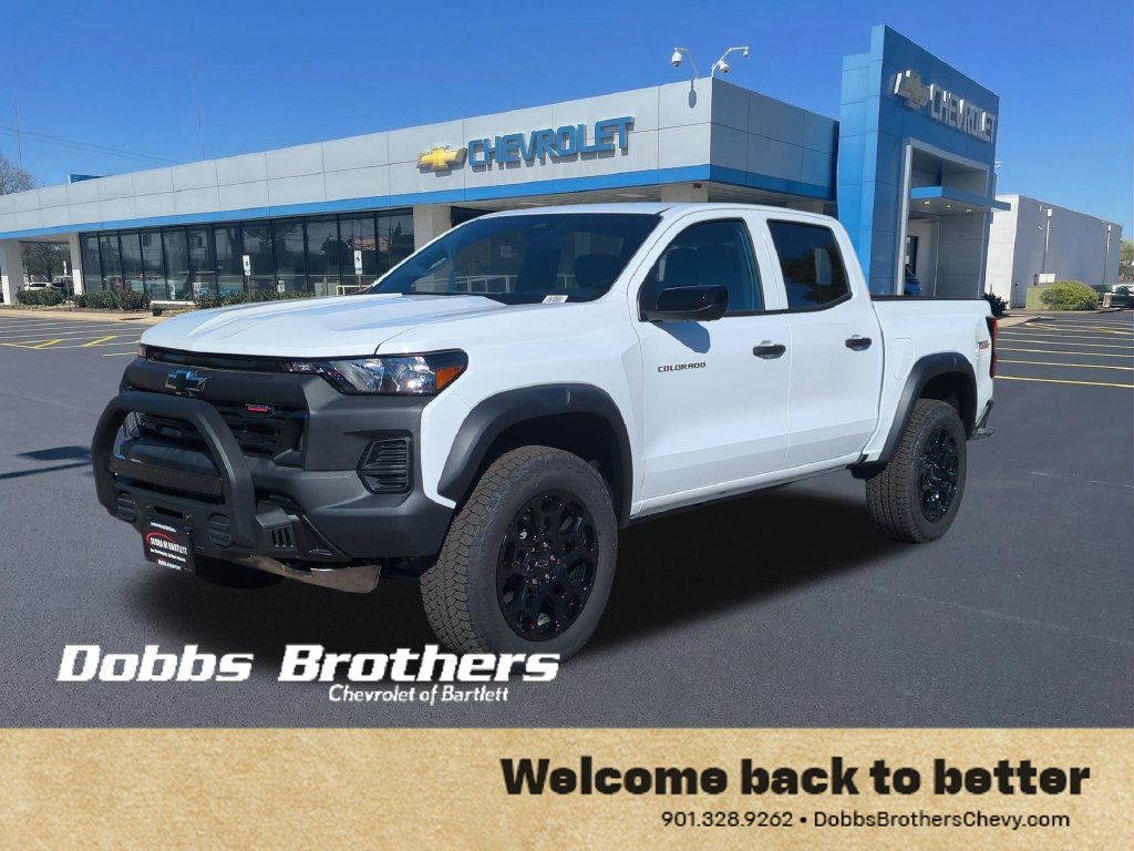 New 2026 Chevrolet Colorado Trail Boss w/ Off-Road Front Bumper Package AWD/4WD image 4