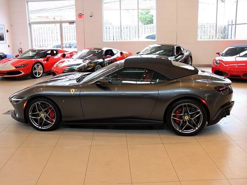 Certified 2024 Ferrari Roma Spider image 3