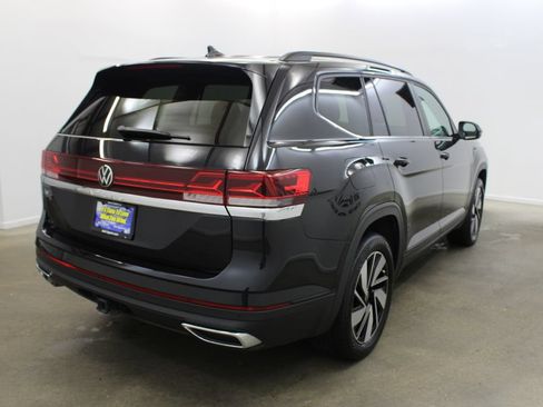 Used 2024 Volkswagen Atlas SE FWD image 5