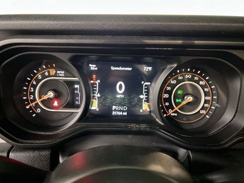Used 2025 Jeep Gladiator Sport AWD/4WD image 12