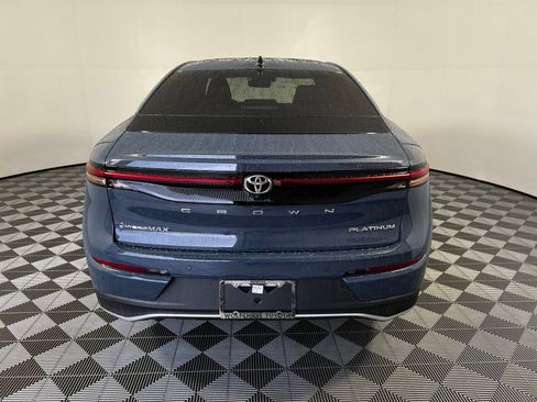 Used 2026 Toyota Crown Platinum AWD/4WD image 6