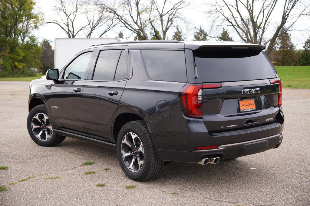 Used 2026 GMC Yukon AT4 Ultimate AWD/4WD image 7