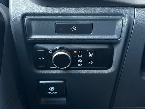 Used 2025 Ford F150 XL image 25