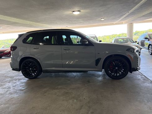 Used 2026 BMW X5 M60i image 7
