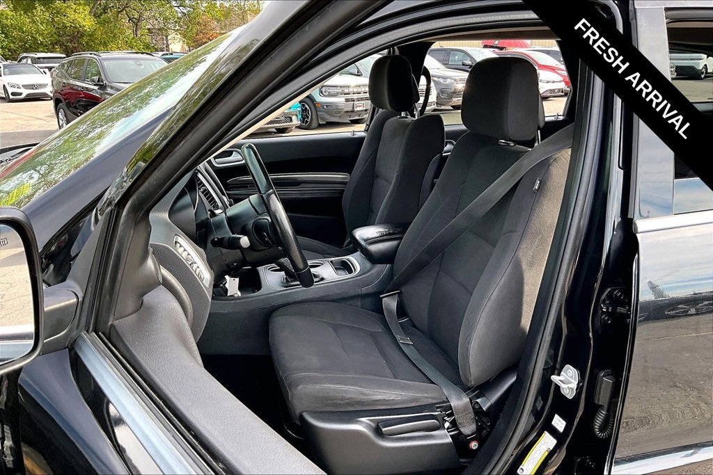Used 2020 Dodge Durango SXT w/ 3rd Row Seating Group RWD image 6