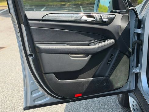 Used 2018 Mercedes-Benz GLS 450 4MATIC image 9