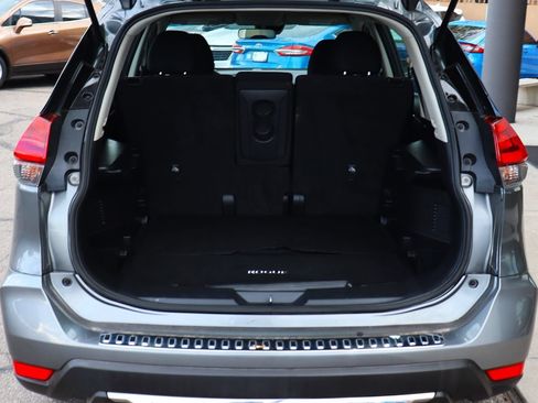 Used 2020 Nissan Rogue S FWD image 24