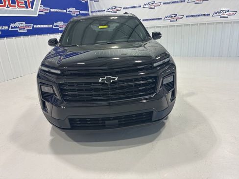 New 2026 Chevrolet Traverse LT w/ Midnight/Sport Edition FWD image 9