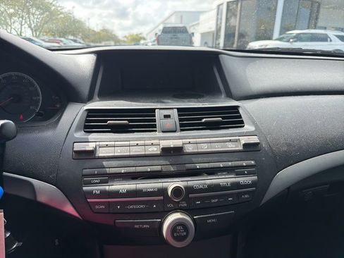 Used 2011 Honda Accord EX-L image 12