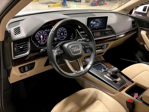 Used 2018 Audi Q5 Premium Plus image 16