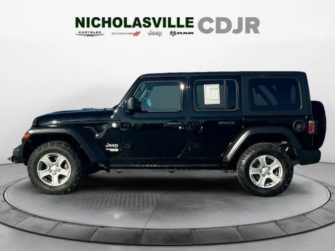 Used 2018 Jeep Wrangler Unlimited Sport S image 3