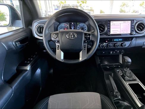 Certified 2023 Toyota Tacoma TRD Off-Road AWD/4WD image 9