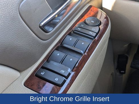 Used 2013 Chevrolet Avalanche LTZ image 25