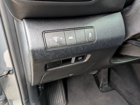 Used 2021 Hyundai Santa Fe SEL w/ Cargo Package image 17