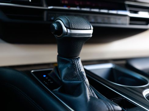 Used 2021 Toyota Sienna Platinum image 50