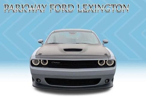 Used 2022 Dodge Challenger R/T w/ T/A Package image 2