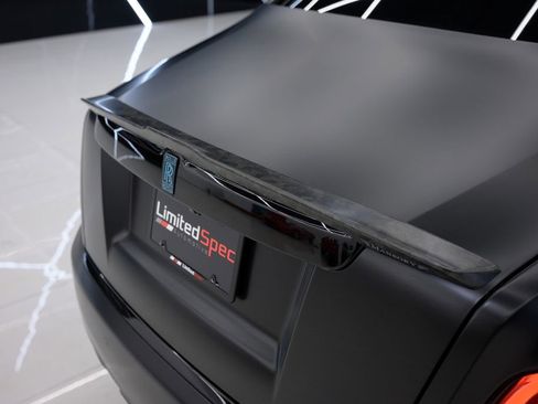 Used 2023 Rolls-Royce Phantom Sedan RWD image 23
