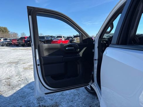 Used 2021 Chevrolet Silverado 1500 Custom w/ LPO, Dark Essentials Package image 17