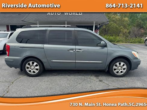 Used 2008 Hyundai Entourage Limited FWD image 1