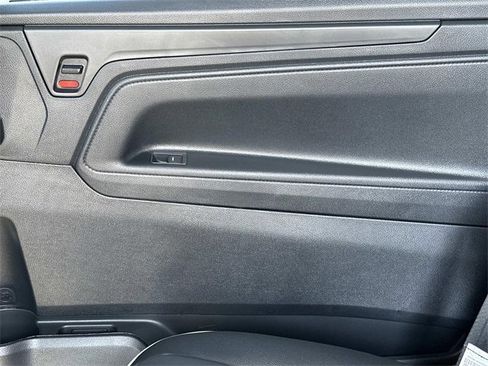 New 2026 Honda Odyssey Touring image 11