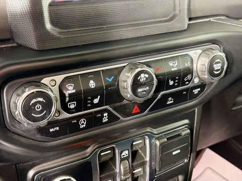 Used 2023 Jeep Wrangler Unlimited Sport AWD/4WD image 15