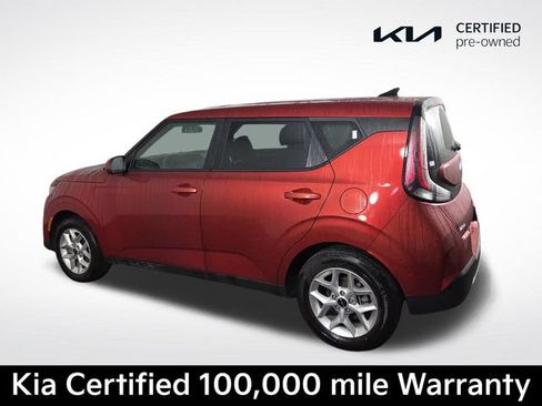 Certified 2025 Kia Soul LX w/ LX Technology Package FWD image 9