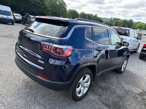Used 2018 Jeep Compass Latitude w/ Cold Weather Group AWD/4WD image 6