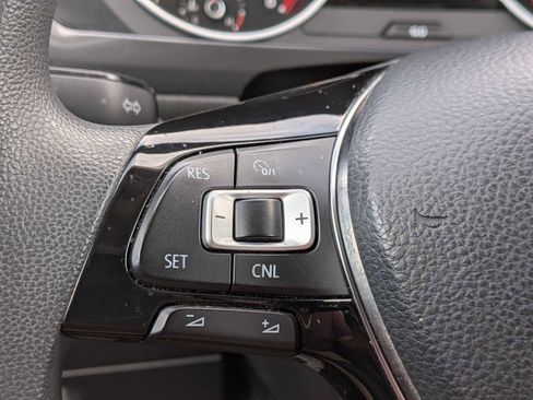 Used 2018 Volkswagen Tiguan S AWD/4WD image 21