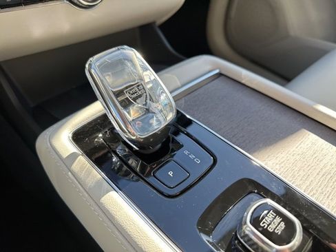 New 2026 Volvo XC90 T8 Ultra image 14