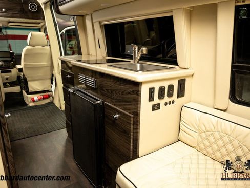 Used 2018 Mercedes-Benz Sprinter 3500 image 26