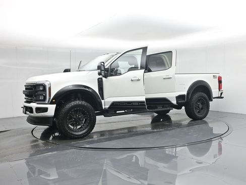 New 2026 Ford F250 Lariat w/ Black Appearance Package image 5