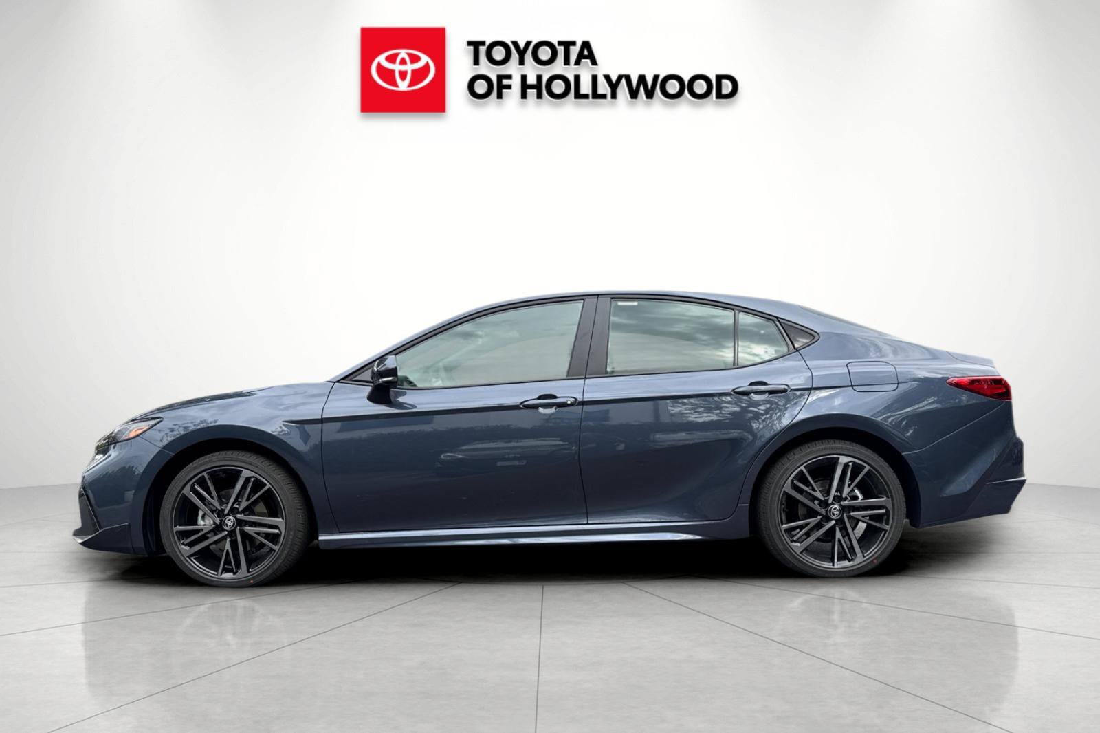 New 2026 Toyota Camry XSE w/ Premium Package AWD/4WD image 9