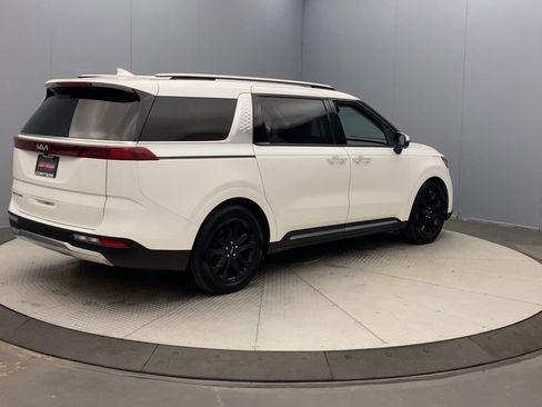 Used 2022 Kia Carnival SX Prestige FWD image 5