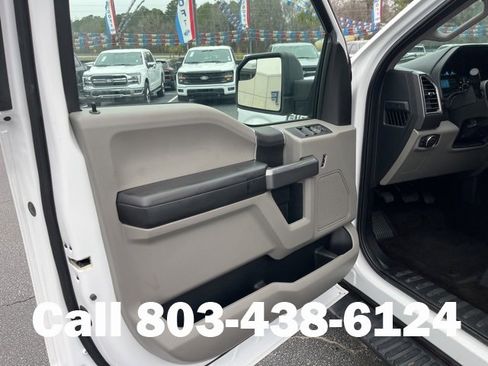 Used 2015 Ford F150 XLT w/ Trailer Tow Package image 5