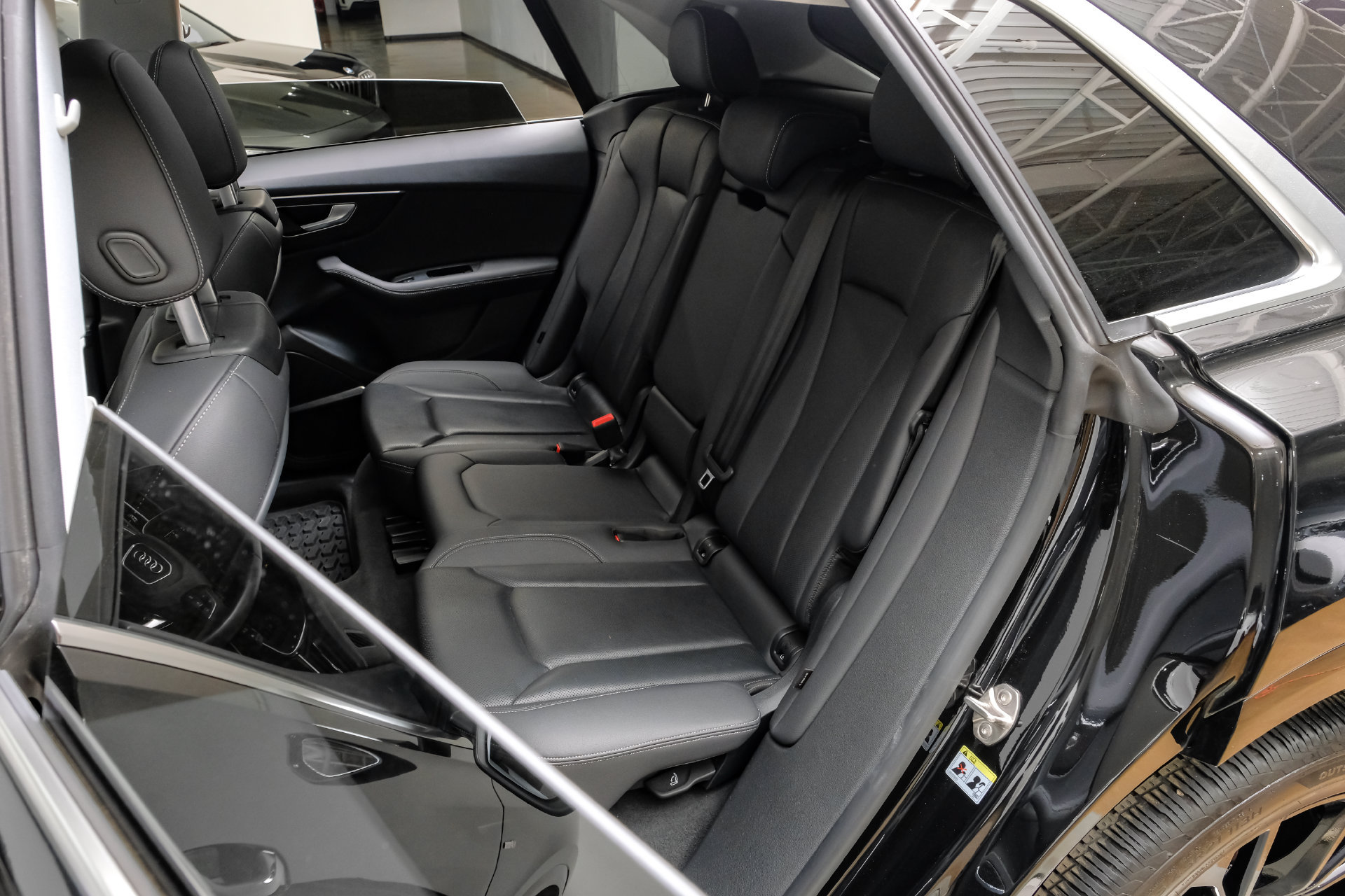 Used 2023 Audi Q8 Premium Plus w/ Premium Plus Package AWD/4WD image 42