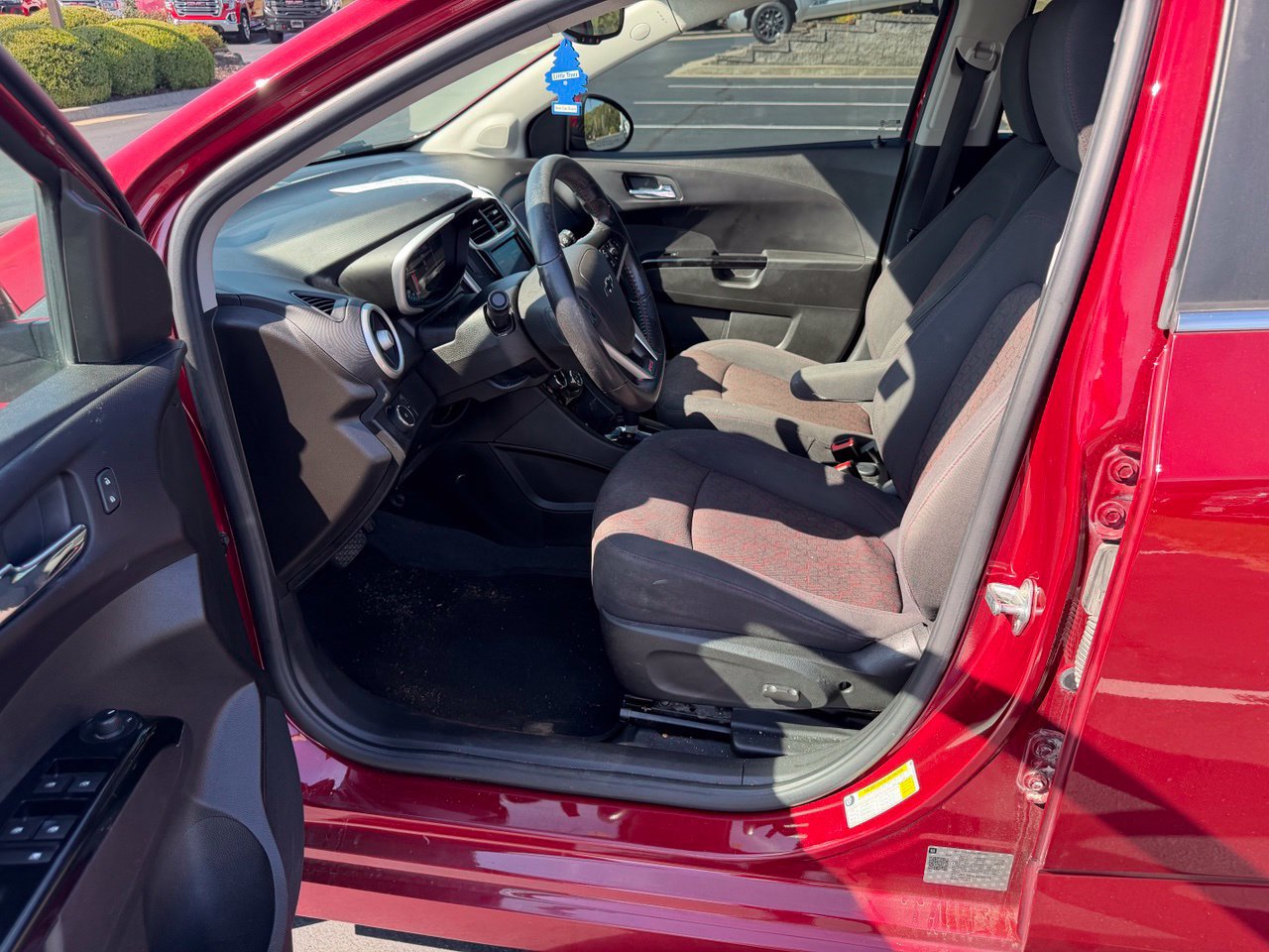 Used 2020 Chevrolet Sonic LT w/ Convenience Package FWD image 10