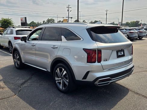 Used 2022 Kia Sorento SX Prestige w/ Panoramic Sunroof Package AWD/4WD image 10