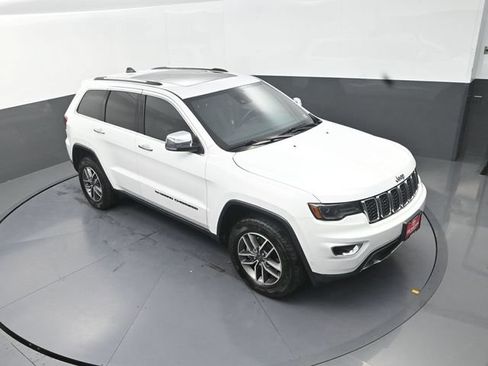 Used 2022 Jeep Grand Cherokee Limited w/ Trailer Tow Group IV AWD/4WD image 23
