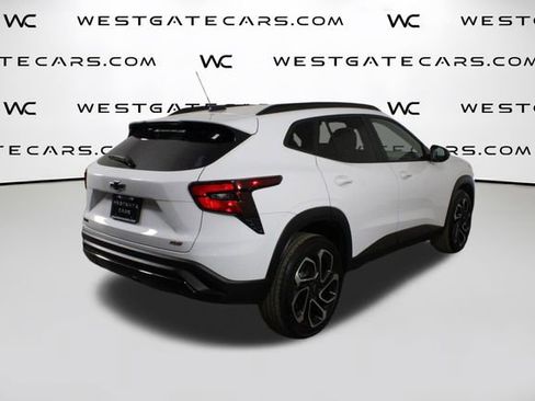 Used 2024 Chevrolet Trax RS w/ Driver Confidence Package image 43