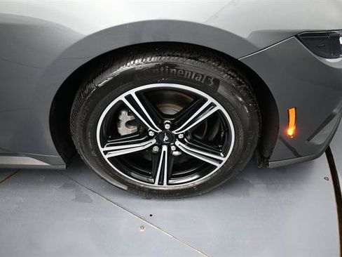 Certified 2025 Ford Mustang Coupe RWD image 21