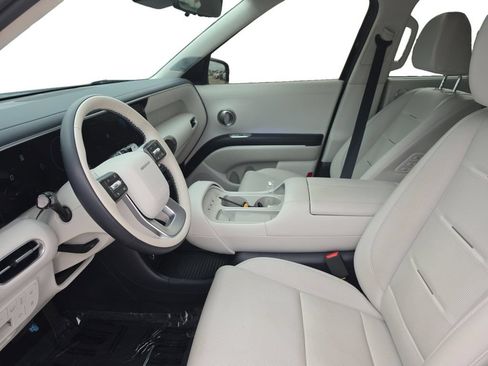 Certified 2026 Hyundai Palisade Calligraphy FWD image 9